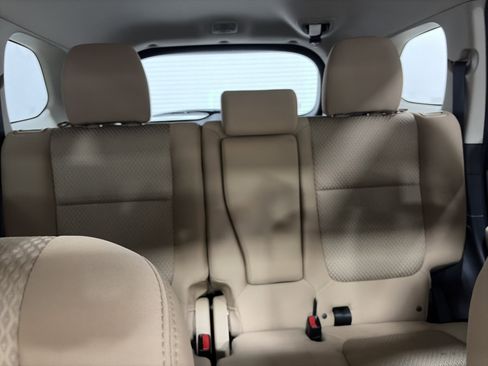 Used 2018 Mitsubishi Outlander SE image 33