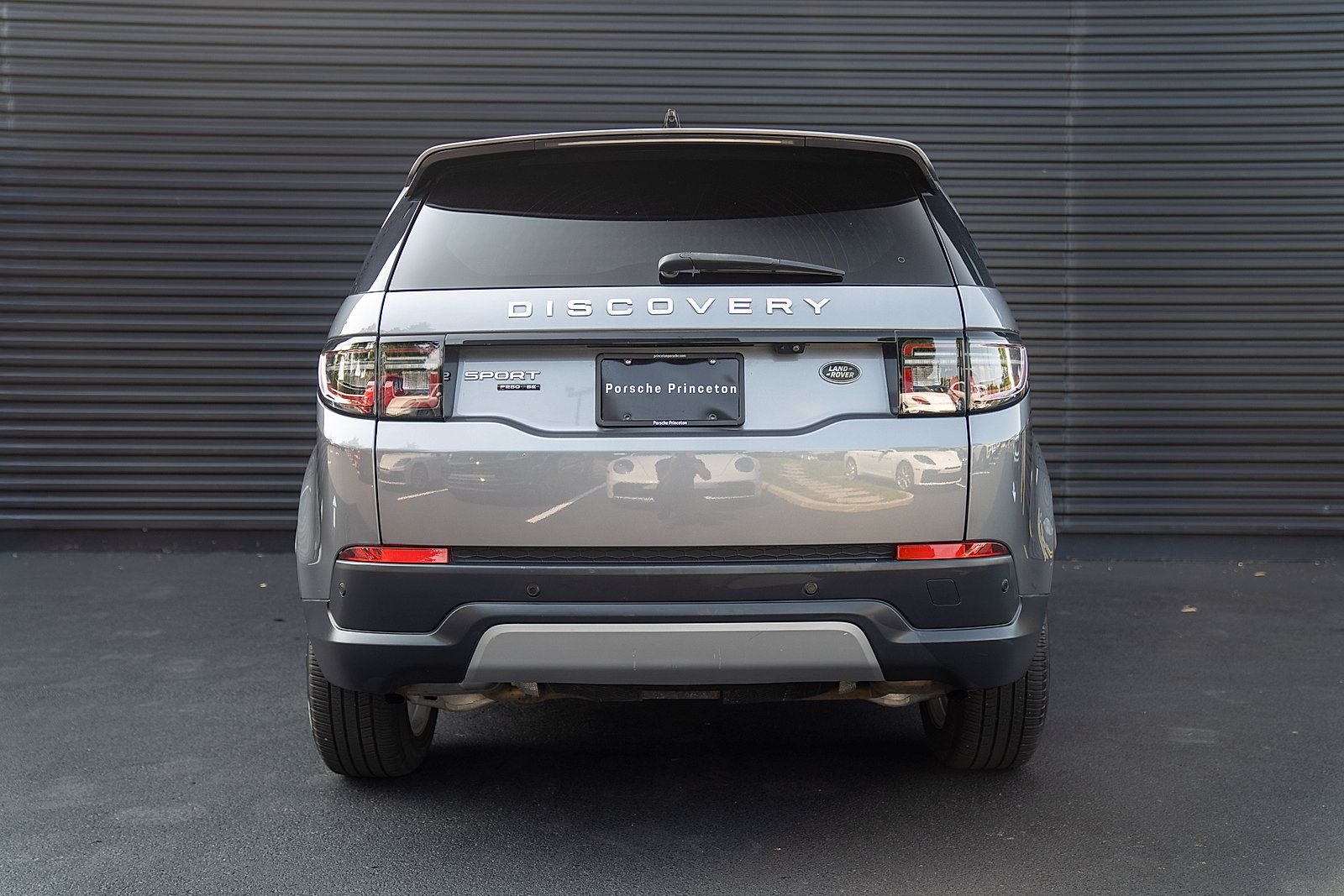 Used 2020 Land Rover Discovery Sport SE AWD/4WD image 27