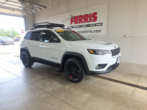 Used 2022 Jeep Cherokee Latitude w/ Trailer Tow Group AWD/4WD image 7