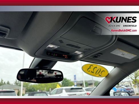 Used 2023 GMC Acadia SLT AWD/4WD image 31