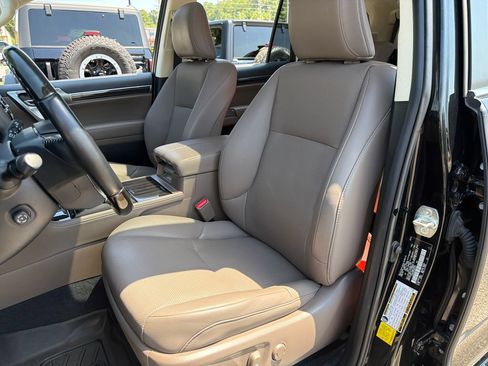 Used 2022 Lexus GX 460 Premium AWD/4WD image 28