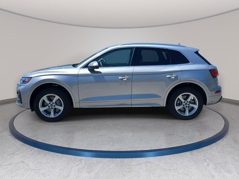 Used 2023 Audi Q5 2.0T Premium w/ Convenience Package AWD/4WD image 7