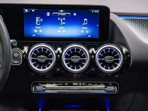 Certified 2025 Mercedes-Benz GLA 250 image 14