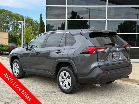 Used 2024 Toyota RAV4 LE AWD/4WD image 5