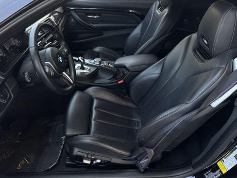 Used 2020 BMW M4 Convertible w/ Competition Package RWD image 18