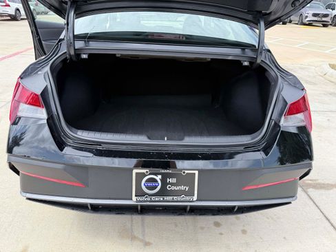 Used 2026 Hyundai Elantra Sport FWD image 23