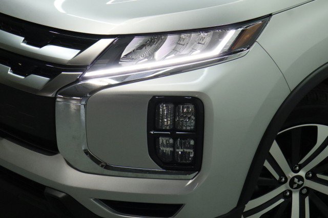 New 2027 Mitsubishi Outlander Sport SE FWD image 2
