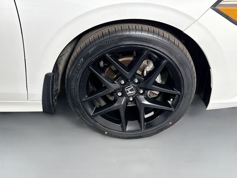 Used 2023 Honda Civic Sport image 32