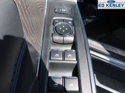 New 2025 Ford F350 Platinum w/ FX4 Off-Road Package image 29