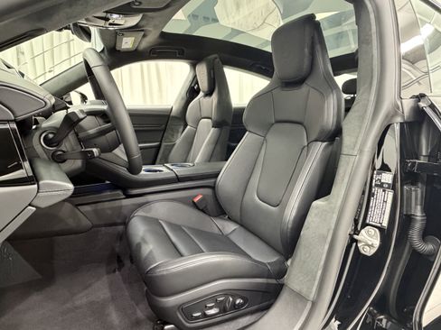 New 2026 Porsche Taycan GTS image 31