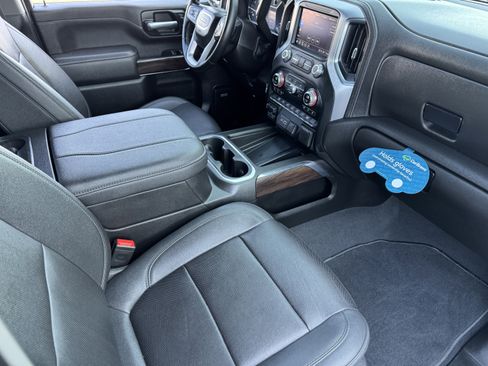 Used 2023 GMC Sierra 3500 SLT w/ SLT Preferred Package image 21