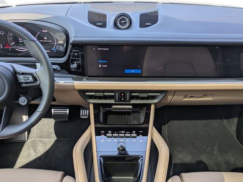 New 2025 Porsche Cayenne Turbo AWD/4WD image 20