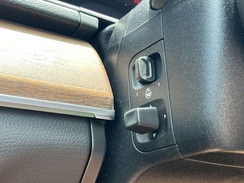 Used 2024 Mercedes-Benz GLE 350 4MATIC image 19