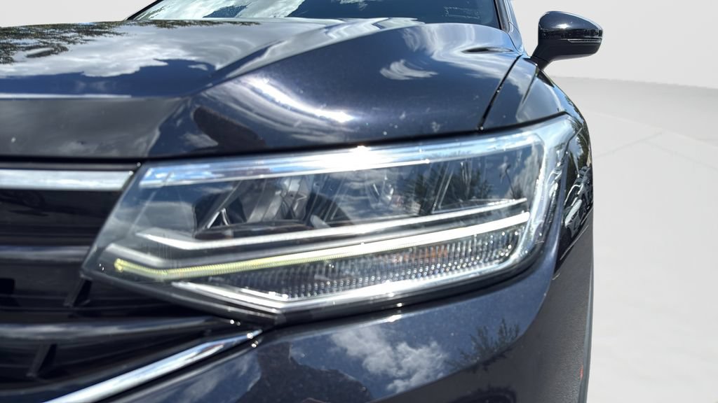 Used 2022 Volkswagen Tiguan SE R-Line AWD/4WD image 23