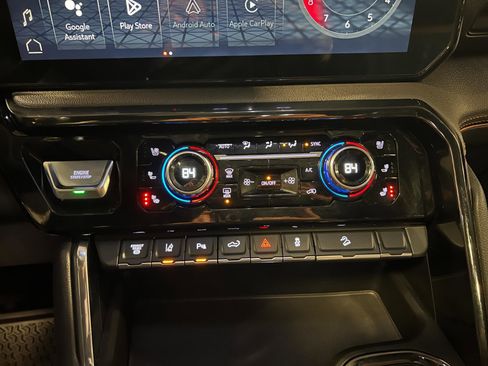 Used 2024 GMC Sierra 2500 AT4 w/ AT4 Premium Plus Package image 19