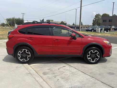 Used 2016 Subaru Crosstrek 2.0i Premium w/ Special Edition AWD/4WD image 9