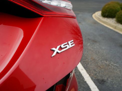 Used 2021 Toyota Camry XSE w/ Navigation Package image 9