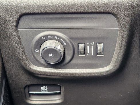 New 2026 Jeep Grand Cherokee L Limited image 16