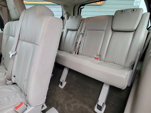 Used 2015 Lincoln Navigator 4WD image 57