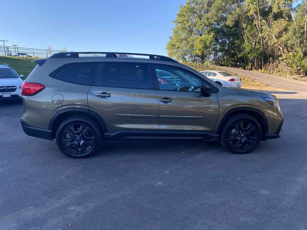 Certified 2024 Subaru Ascent Onyx Edition Limited AWD/4WD image 7