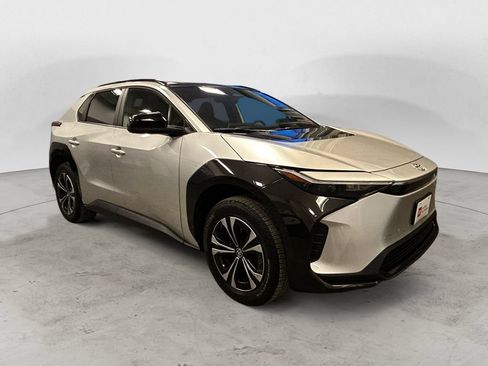 Certified 2023 Toyota bZ4X AWD w/ Weather Package image 7