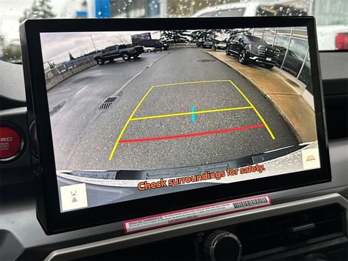 Used 2024 Toyota Tacoma TRD Off-Road image 25