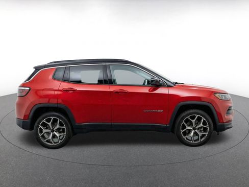 Used 2025 Jeep Compass Limited AWD/4WD image 14