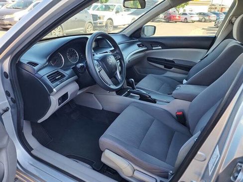 Used 2011 Honda Accord LX image 10