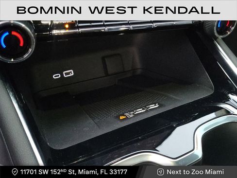 Used 2025 Chevrolet Traverse Z71 w/ Enhanced Driving Package image 25