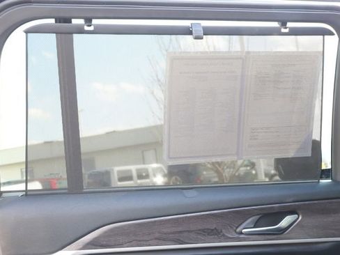 Used 2024 Jeep Grand Cherokee L Limited w/ Luxury Tech Group II image 17