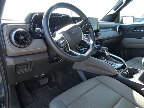 Certified 2025 Chevrolet Colorado ZR2 w/ Technology Package AWD/4WD image 24