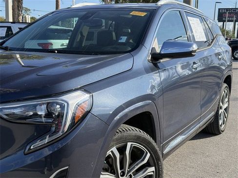 Used 2018 GMC Terrain Denali w/ Advanced Safety Package image 5