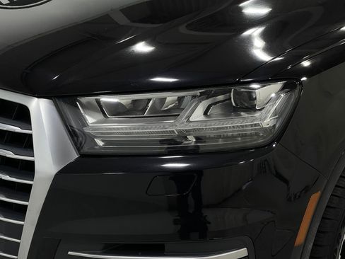 Used 2018 Audi Q7 3.0T Premium Plus w/ Premium Plus Package image 34