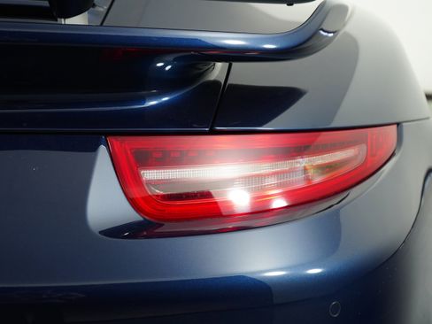 Used 2016 Porsche 911 Turbo S image 17