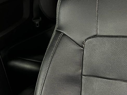 Used 2016 Ford Mustang GT Premium w/ Equipment Group 401A RWD image 17