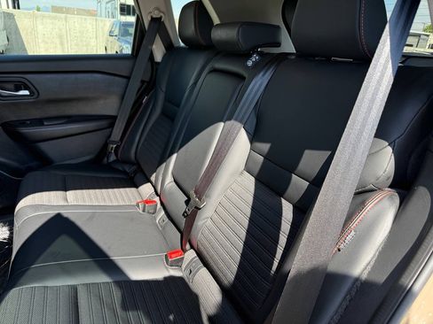Used 2025 Nissan Rogue SV w/ Rock Creek Premium Package AWD/4WD image 21