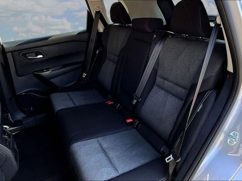 Used 2025 Nissan Rogue SV FWD image 24