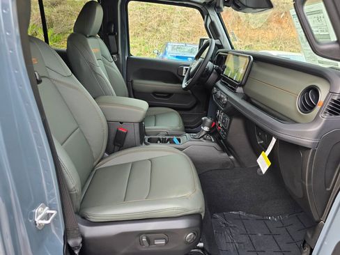 New 2026 Jeep Gladiator Mojave image 24