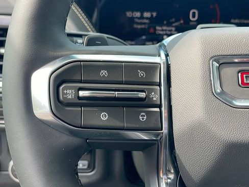 New 2026 GMC Yukon Elevation w/ Elevation Premium Package AWD/4WD image 29