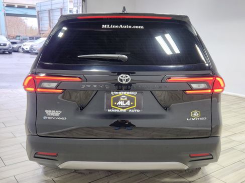 Used 2025 Toyota Grand Highlander Hybrid LE image 4