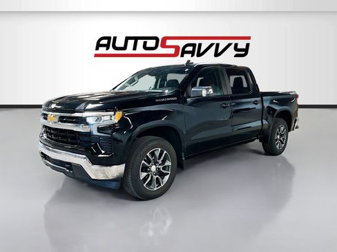 Used 2025 Chevrolet Silverado 1500 LT w/ Safety Package AWD/4WD image 3