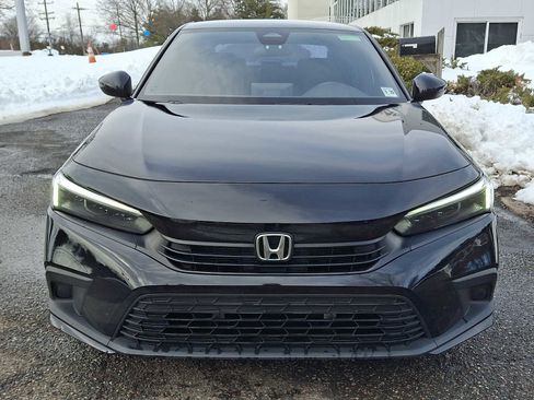 Used 2024 Honda Civic Sport image 2