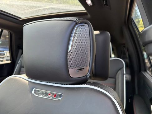 Used 2026 GMC Yukon AT4 Ultimate AWD/4WD image 16