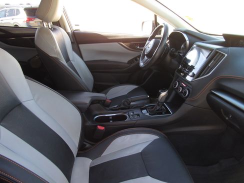 Used 2019 Subaru Crosstrek 2.0i Limited w/ Moonroof Package image 9