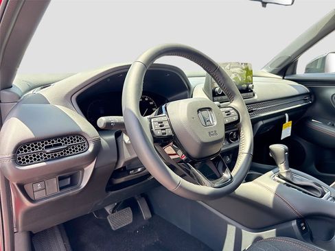 Certified 2025 Honda HR-V Sport image 10