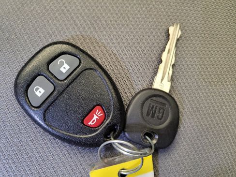 Used 2017 Chevrolet Traverse LS image 32