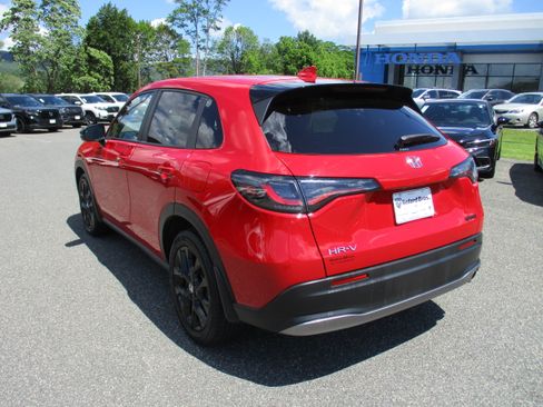 Certified 2024 Honda HR-V Sport image 7