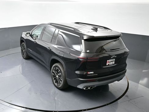 New 2026 Chevrolet Traverse LT w/ Sun and Wheel Package image 43