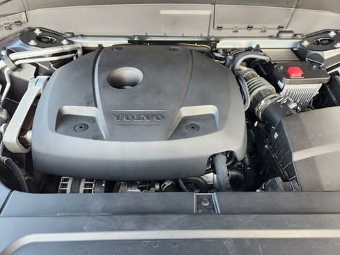 Used 2020 Volvo XC90 T6 Momentum image 33