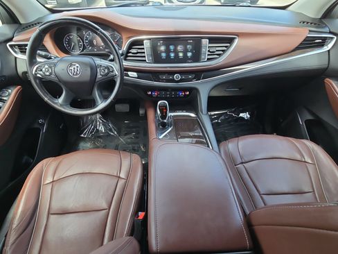 Used 2018 Buick Enclave Avenir w/ Avenir Technology Package FWD image 12